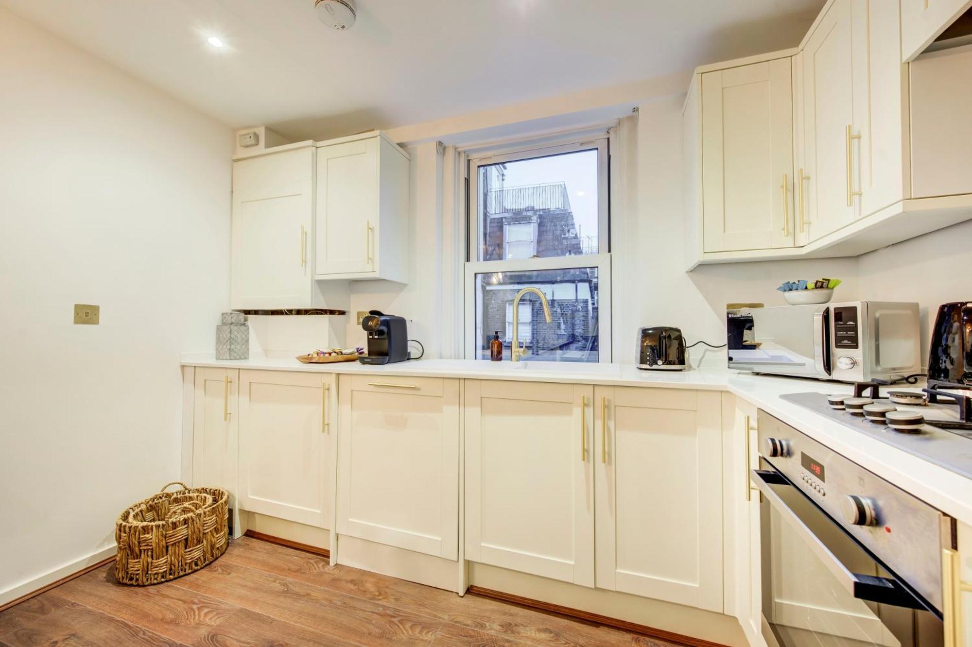 Prime Location Marylebone 4 Bed Designer Flat Lägenhet London Exteriör bild